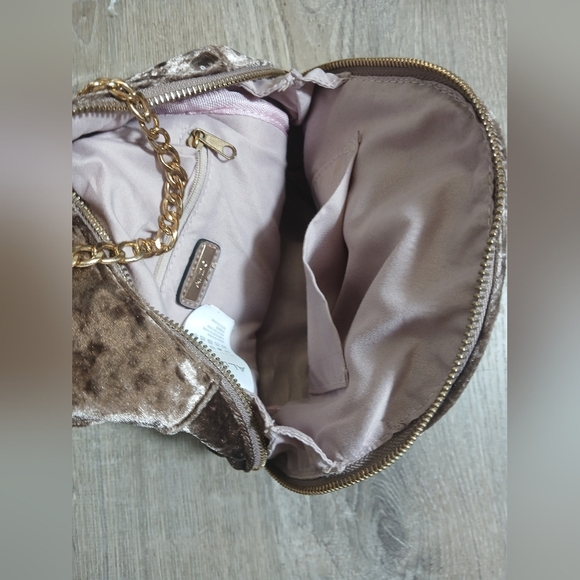 Aldo Elegant Velvet Chain Strap Bag Small/med - Picture 5 of 7